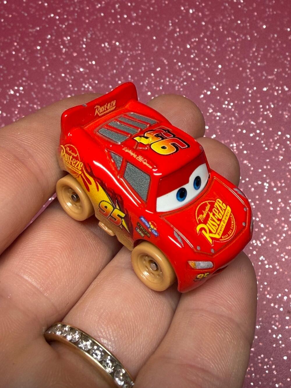Disney Pixar Cars Mini Racers Muddy Lightning McQueen